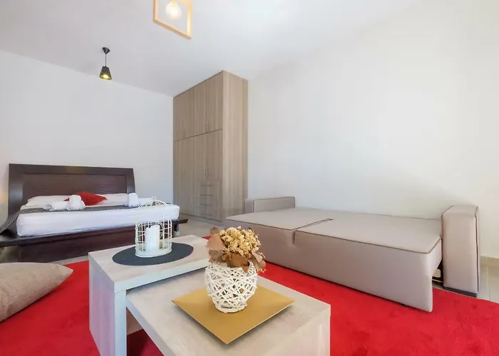 Almyros Aktis Private Garden Nyaraló *