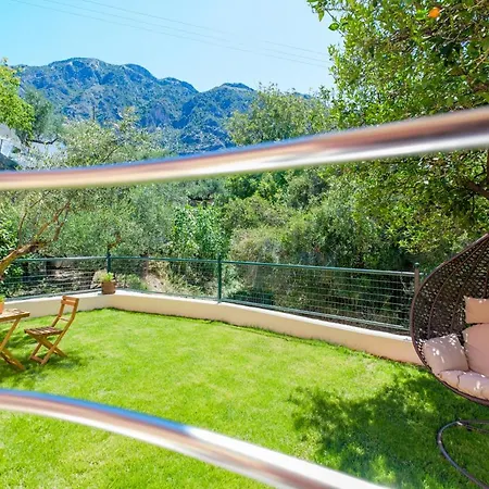 Σπίτι διακοπών Almyros Aktis Private Garden Καλαμάτα