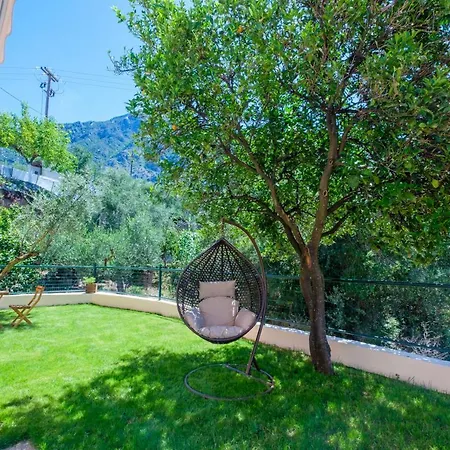 Almyros Aktis Private Garden Kalamata