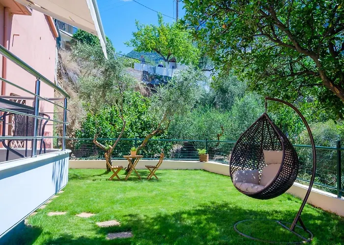 Almyros Aktis Private Garden * Kalamata