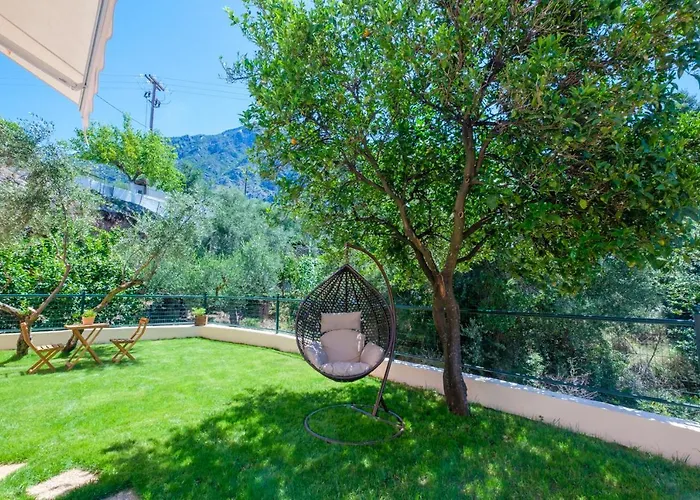 Almyros Aktis Private Garden Kalamata