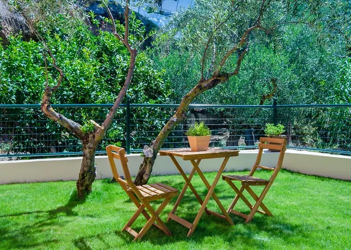 Prázdninový dům Almyros Aktis Private Garden Kalamata