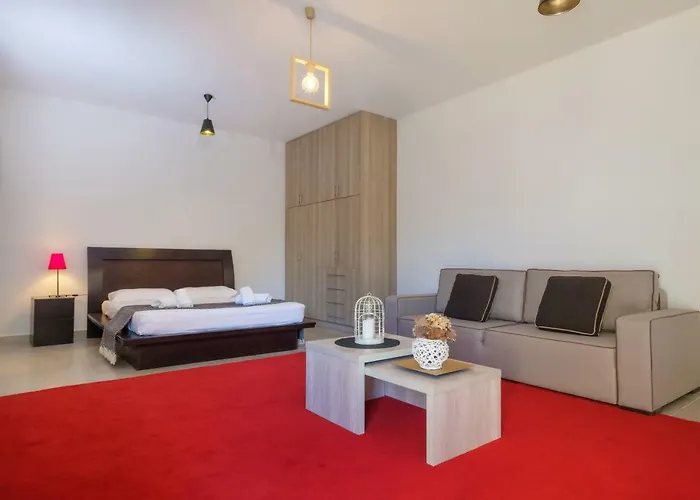 Prázdninový dům Almyros Aktis Private Garden Kalamata