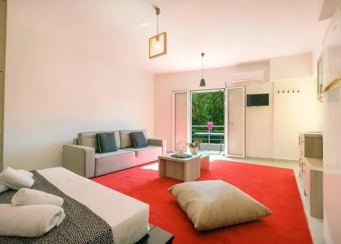 Almyros Aktis Private Garden Kalamata